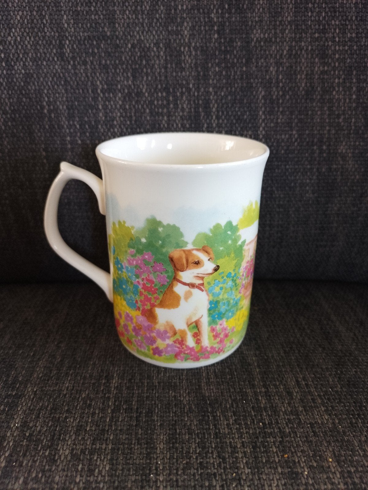 Duchess Fine Bone China Mok met Hond en Bloemen, Ophalen of Verzenden