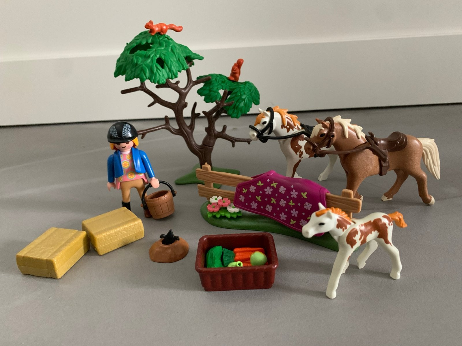 Playmobil 5227 Paardenmanege met paarden en ruiter, Complete set, Overige typen, Ophalen of Verzenden, Zo goed als nieuw