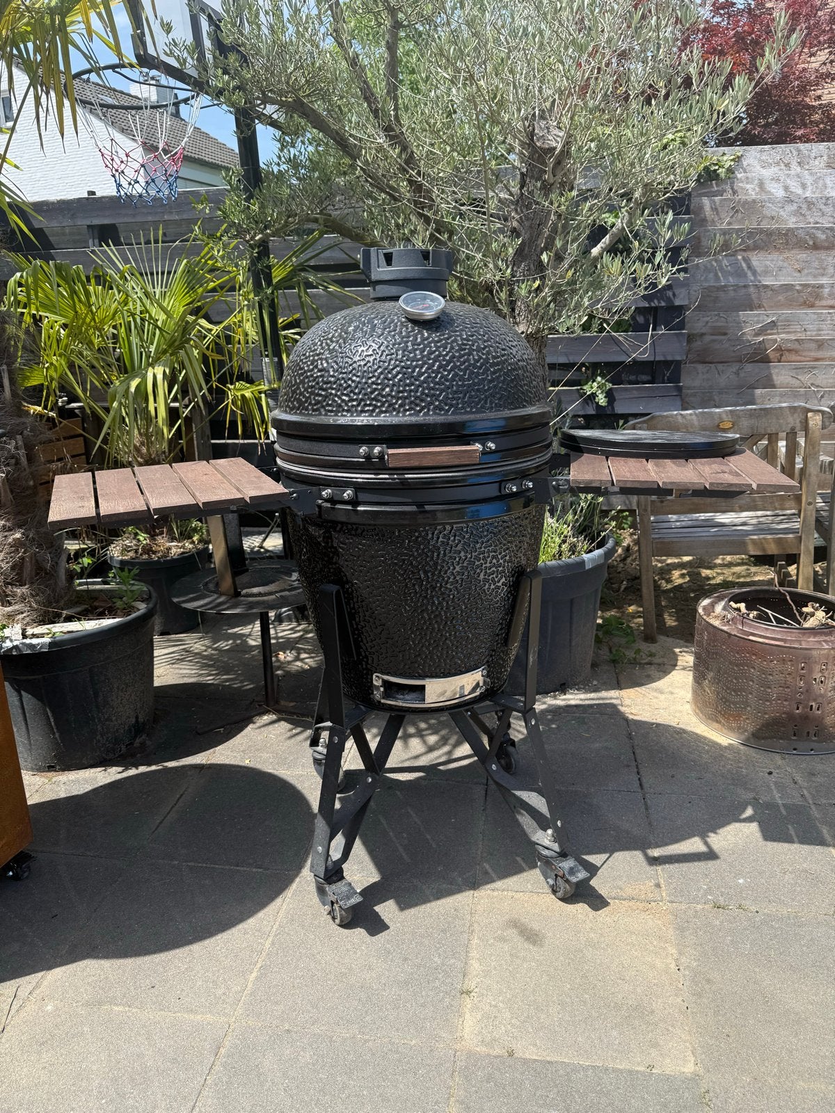 The Bastard Large Kamado BBQ - Maximaal 10x gebruikt, Ophalen, Zo goed als nieuw