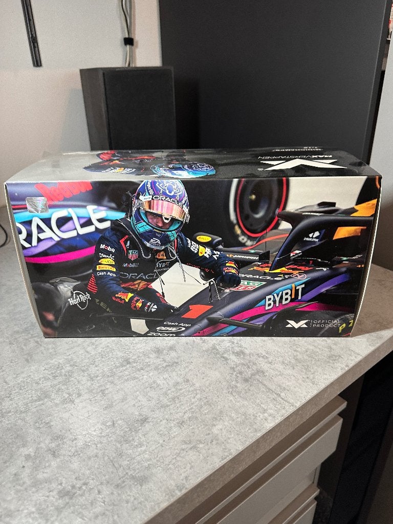 modelauto Oracle Red Bull Racing RB19 MiamiGP 2023verstappen, Hobby en Vrije tijd, Modelauto's | 1:18, Ophalen of Verzenden, Nieuw