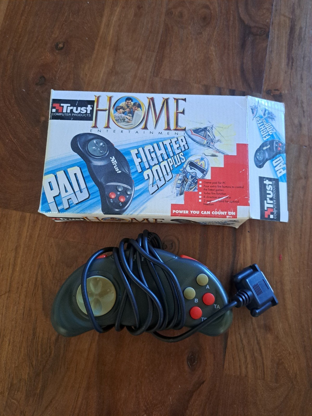 Trust Pad Fighter 200 Plus Gamepad voor PC, Gebruikt, Ophalen of Verzenden, Overige typen, PC