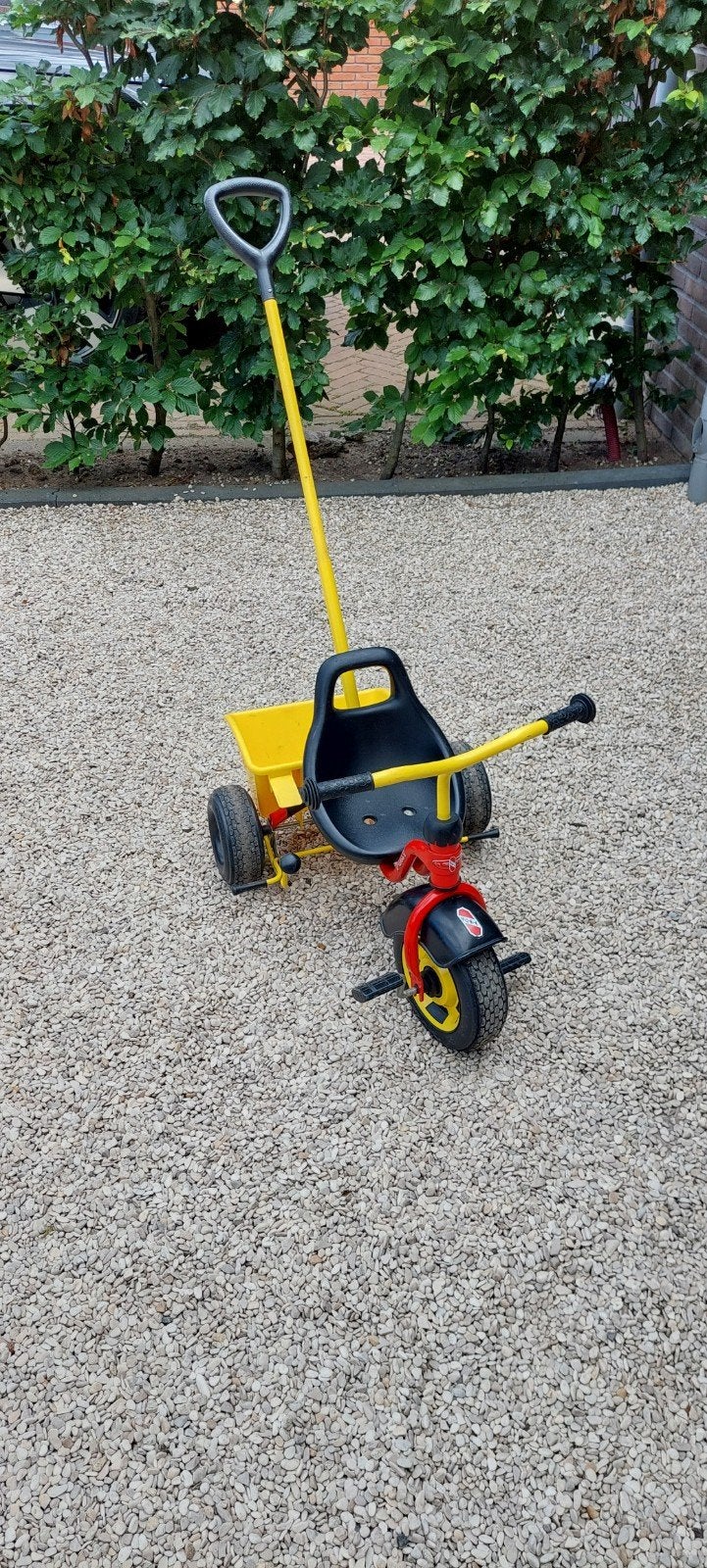 Puky driewieler met duwstang en achterbak welke kan kiepen, Ophalen, Gebruikt, Duwstang