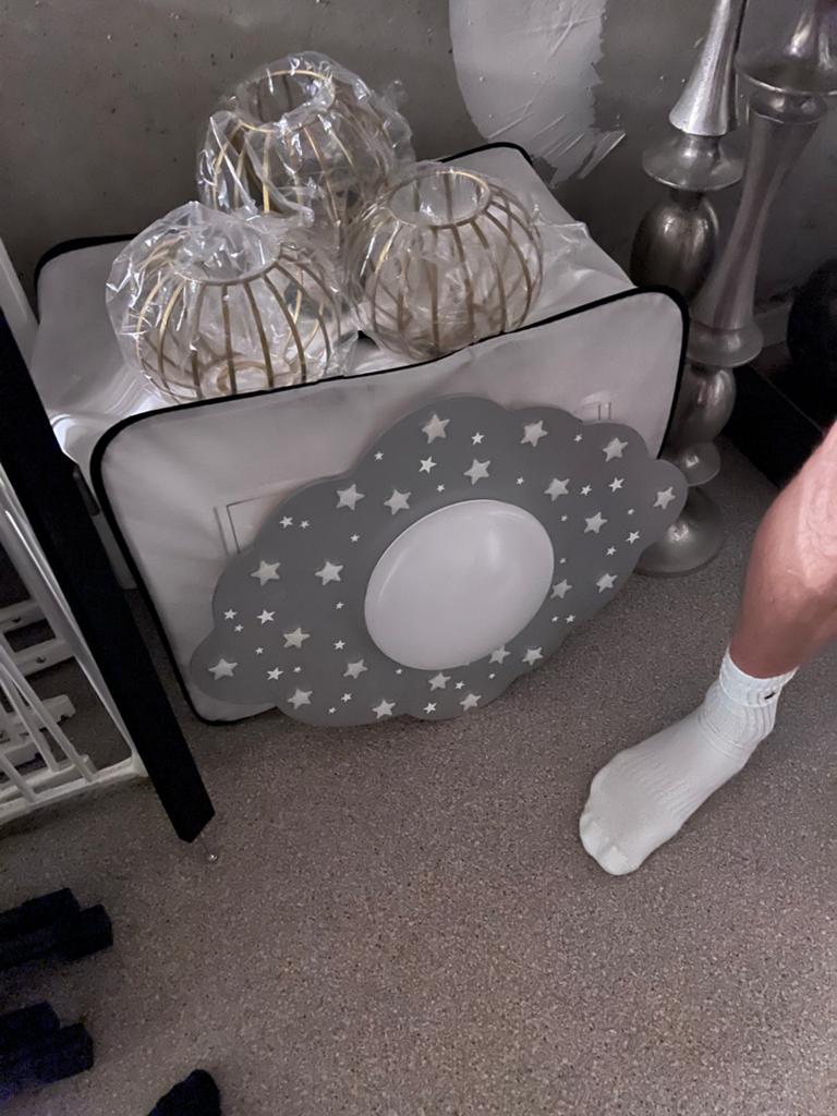 Leuke wolken wandlamp met sterren voor kinderkamer, Huis en Inrichting, Lampen | Wandlampen, Ophalen of Verzenden, Nieuw, Kunststof