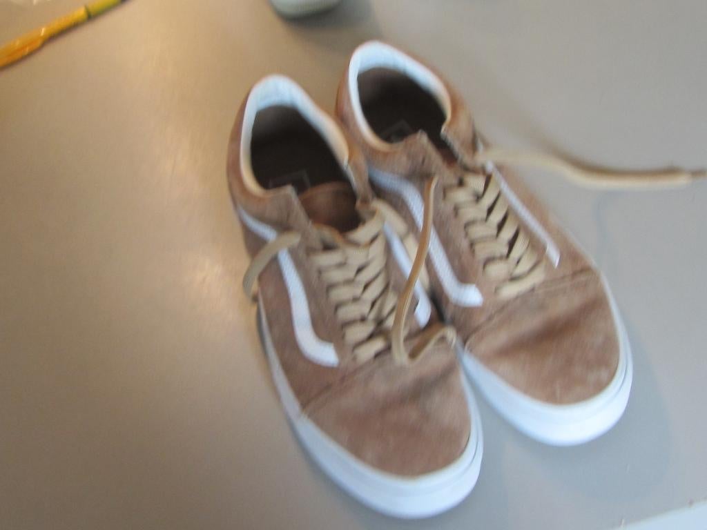 Vans sneakers leer maat 42,5 camelkleur, Ophalen of Verzenden, Zo goed als nieuw, Overige kleuren, Sneakers of Gympen