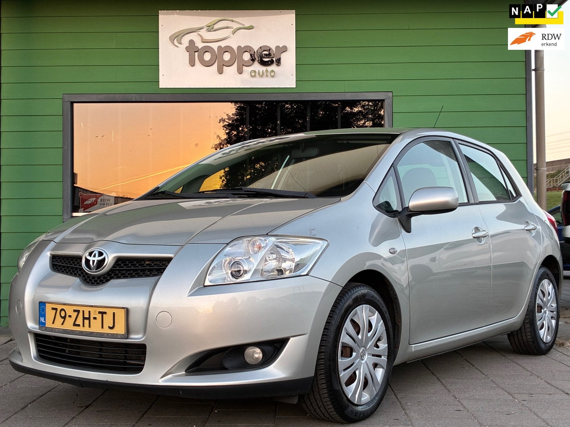 Toyota Auris 1.4-16V Sol|1e Eigenaar|Climatronic|Trekhaak|El, Auto's, Voorwielaandrijving, 450 kg, Gebruikt, 4 cilinders