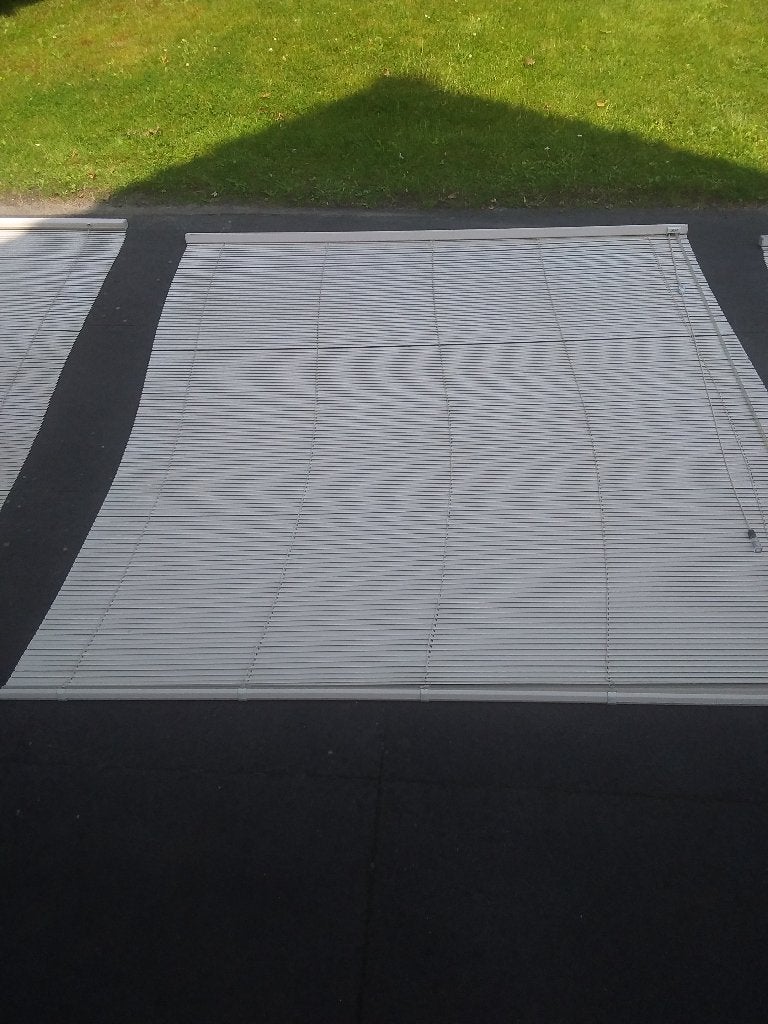 Luxaflex raffinette 16mm lamellen taupe kleur 147 x 170 cm, Ophalen, Gebruikt, 147 cm, 170 cm