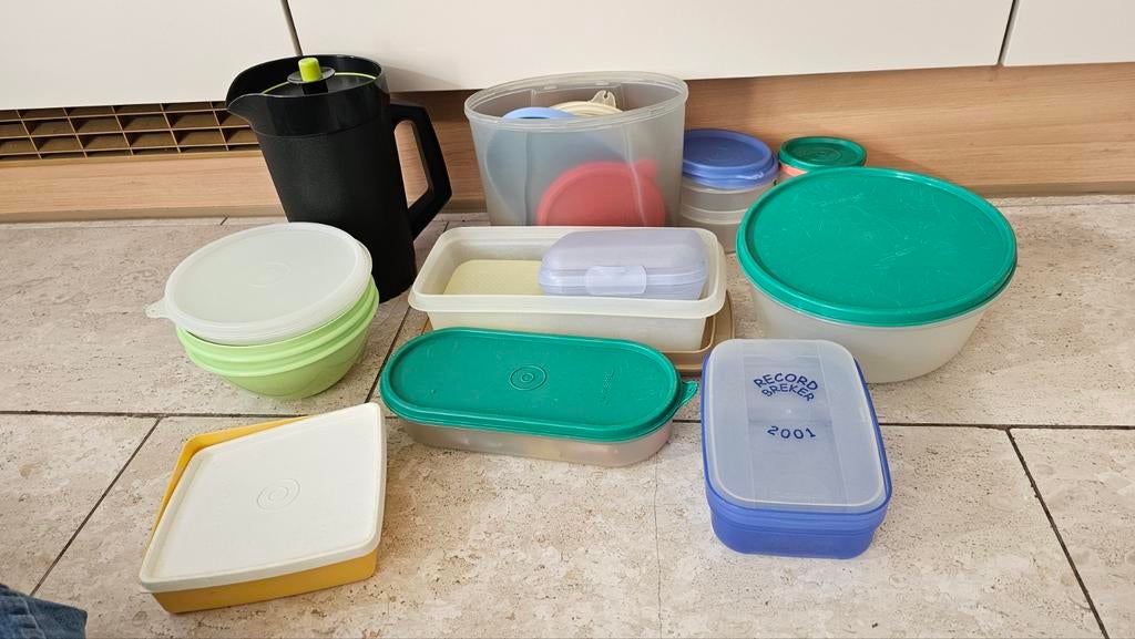 Diverse Tupperware bakken en kannen - Set, Ophalen of Verzenden, Gebruikt, Groen, Bak of Kom