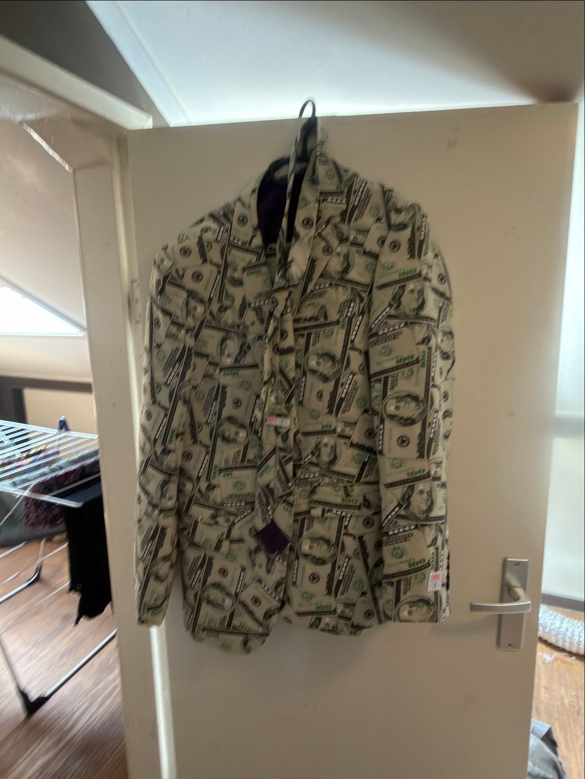 2x Opposuits kostuum 'Money' - Verschillende maten, Ophalen, Zo goed als nieuw, Maat 52/54 (L), Meerkleurig