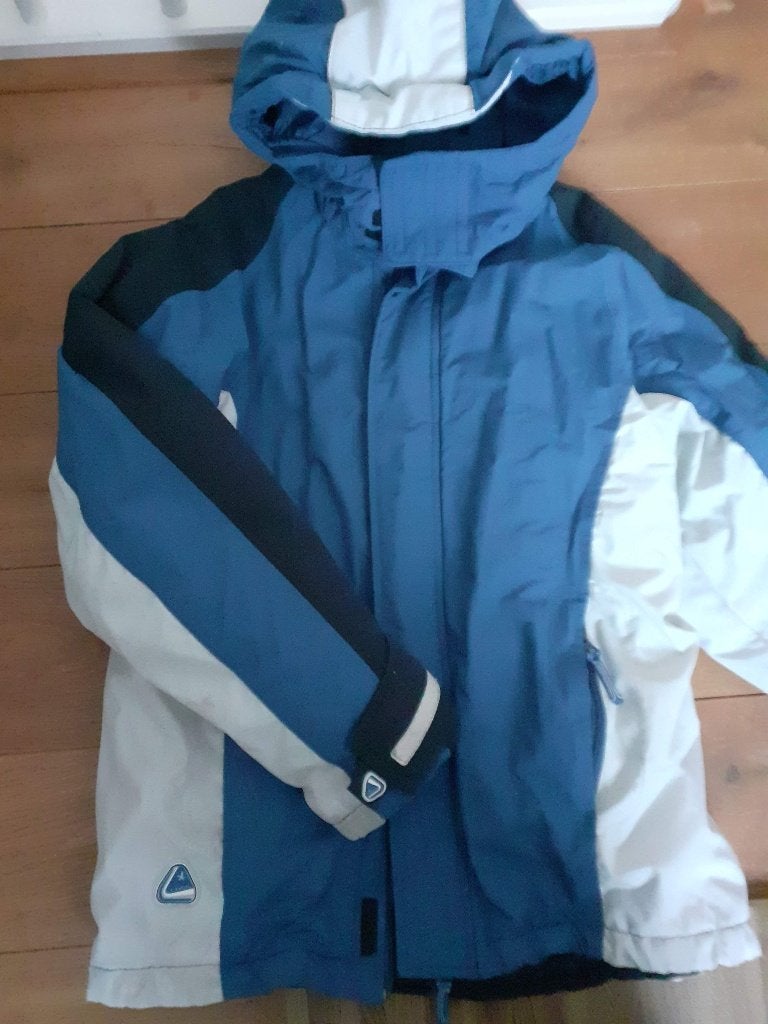 Ski jas maat 164 van H&M, in blauw/wit/zwart, Kinderen en Baby's, Ophalen of Verzenden, Zo goed als nieuw, Jongen, Jas