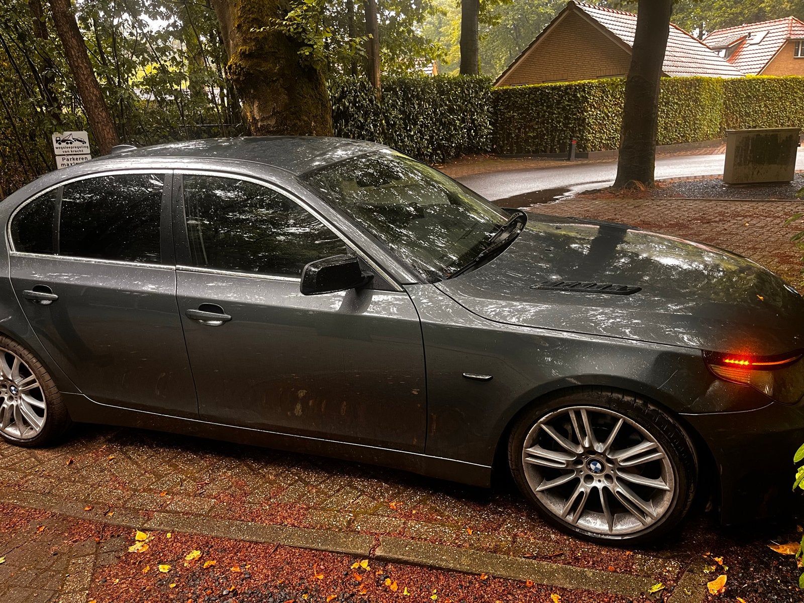 BMW 5-Serie 2.2 I 520 AUT 2003 Grijs ZSM WEG!!!, Auto's, Achterwielaandrijving, Particulier, 170 pk, Sedan