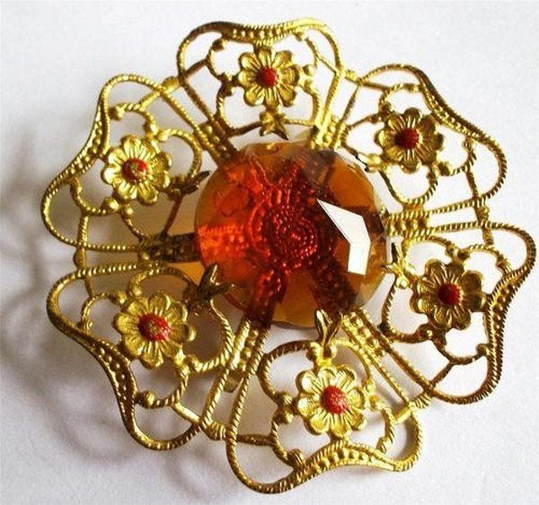 Tsjechische broche met barnsteenkleurige steen, verguld, Ophalen, Zo goed als nieuw, Goud, Overige materialen