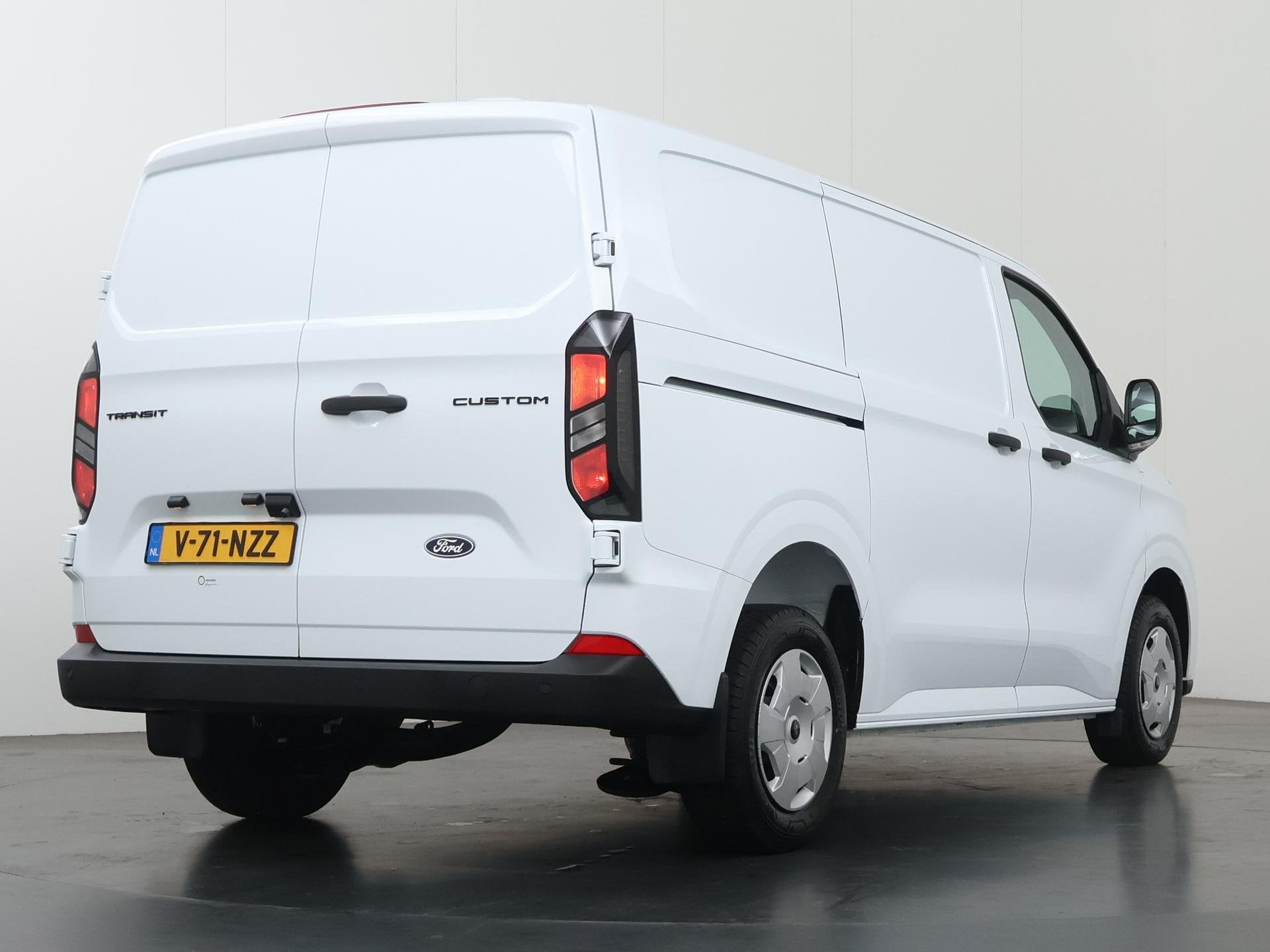 Ford Transit Custom 300 | 2.0 TDCI | L1 H1 | TREND | AIRCO |, Auto's, Voorwielaandrijving, 1803 kg, Gebruikt, 4 cilinders