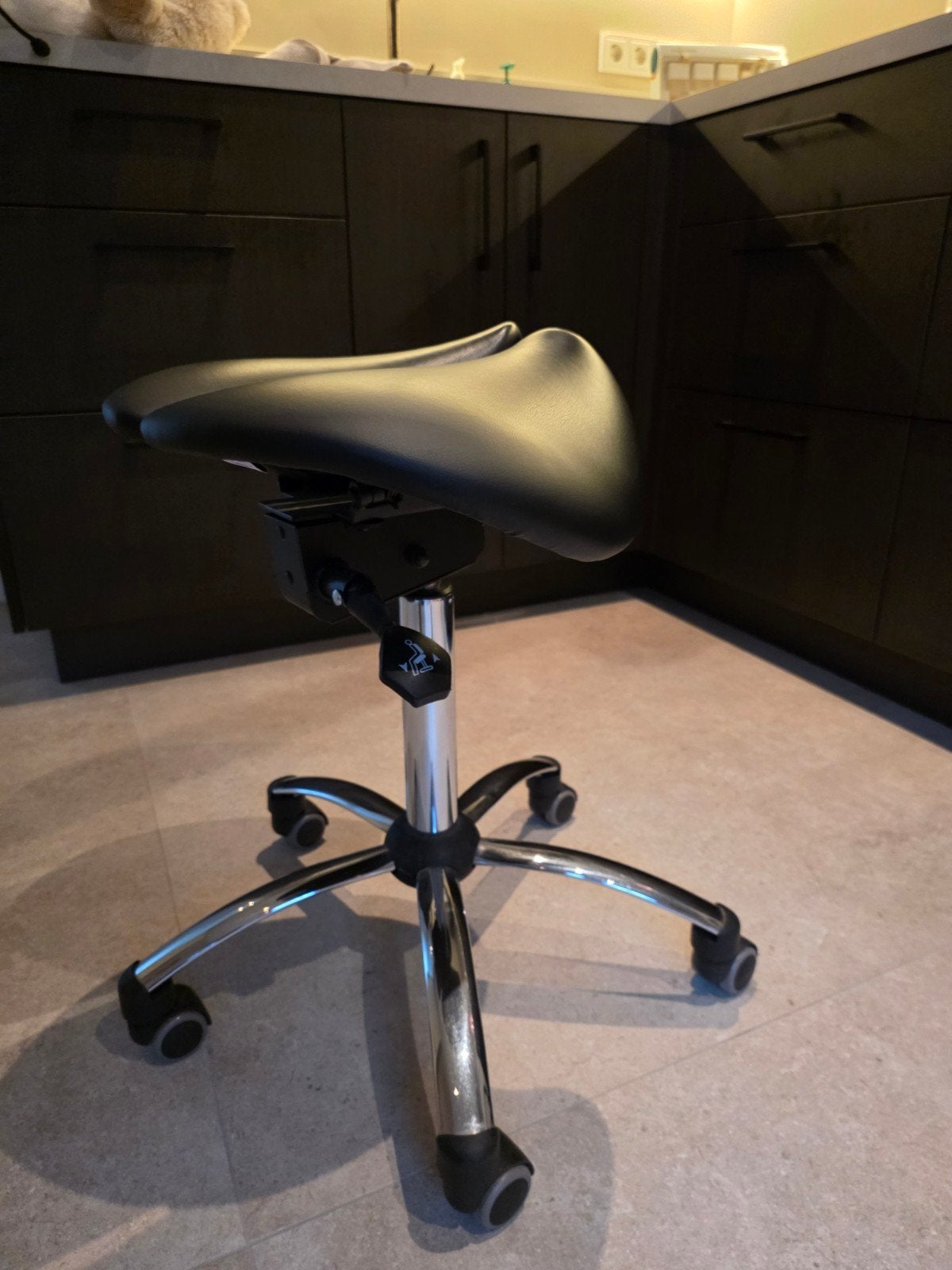 Ergonomische Zadelkruk - Zwart, Ophalen, Zwart, Zo goed als nieuw, Bureaukruk