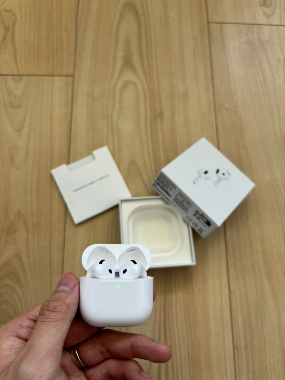 Airpods Gen 4, Telecommunicatie, Mobiele telefoons | Oordopjes, In gehoorgang (in-ear), Bluetooth, Nieuw, Ophalen of Verzenden