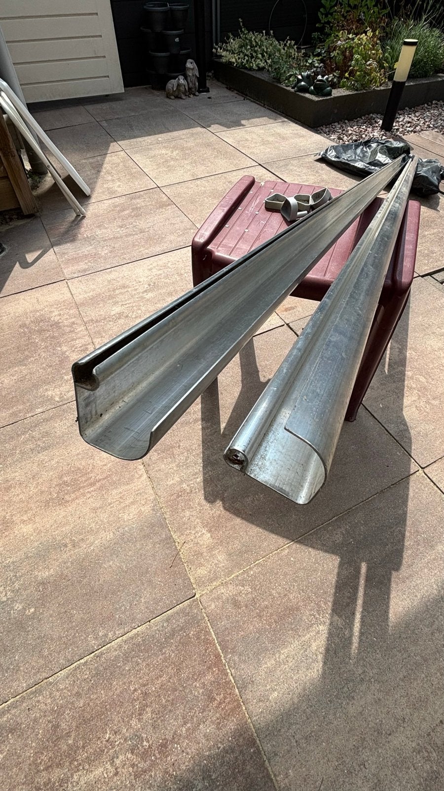 Twee aluminium dakgoten/ tentgoten met toebehoren, 260 cm, Ophalen of Verzenden, Gebruikt