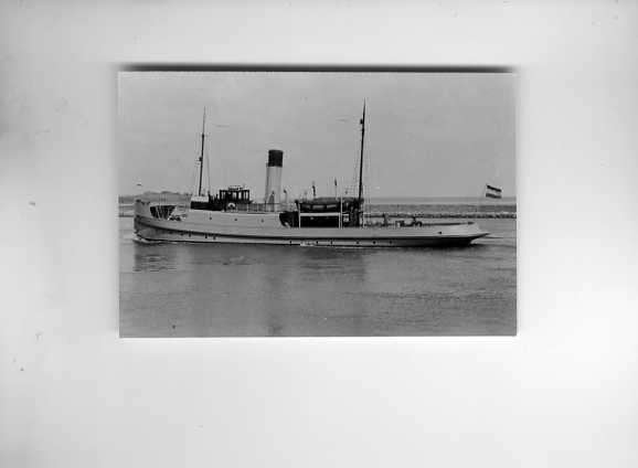 scheepvaart-foto-MARINE-?, Verzamelen, Ophalen of Verzenden, Zo goed als nieuw, Motorboot, Boek of Tijdschrift