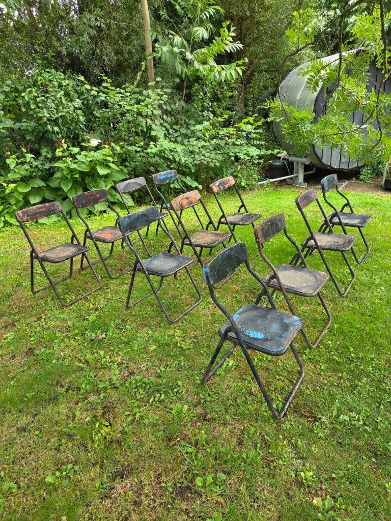 11 industriële metalen klapstoelen CONQUE KC-84, Ophalen