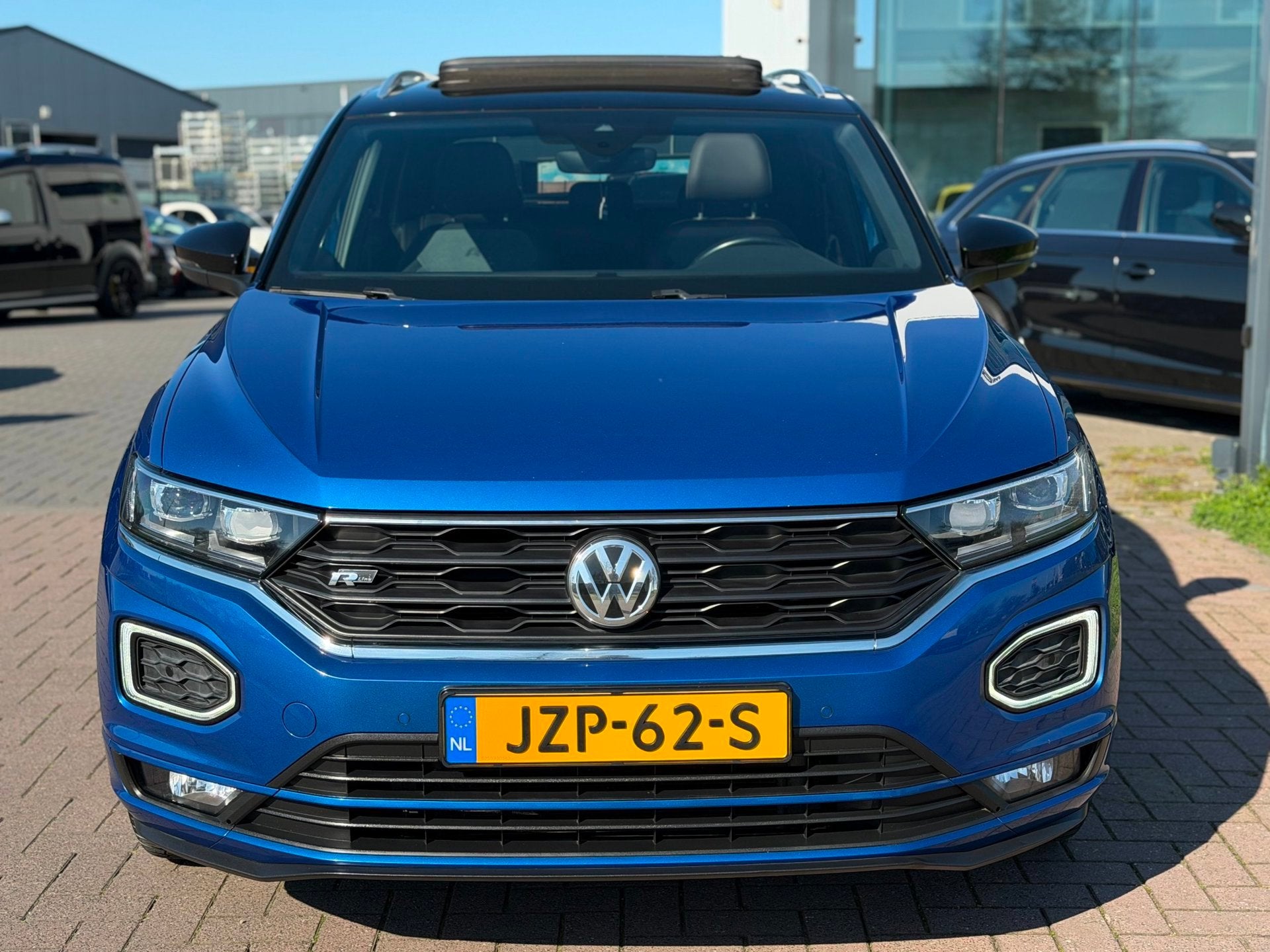 Volkswagen T-ROC 1.5 TSI R-Line 150PK DSG 2019 Pano Camera B, Auto's, 4 cilinders, 150 pk, Blauw, Bedrijf