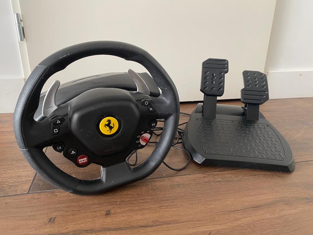 Thrustmaster T80 Ferrari 488 GTB - Racestuur en Pedalen, Spelcomputers en Games, Ophalen, Zo goed als nieuw