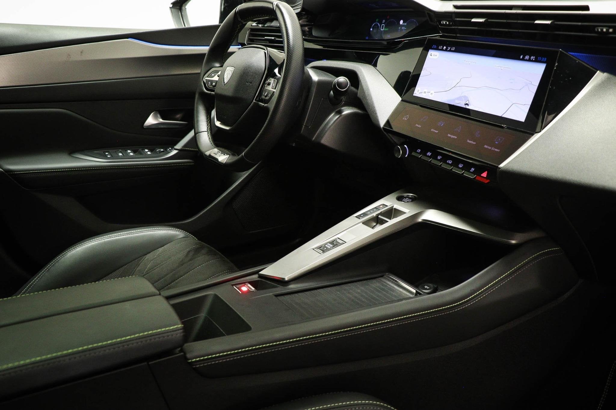 Peugeot 308 SW 1.6 Plug-in Hybrid 225 GT | PANORAMADAK | DAB, Stof, Gebruikt, Euro 6, 4 cilinders
