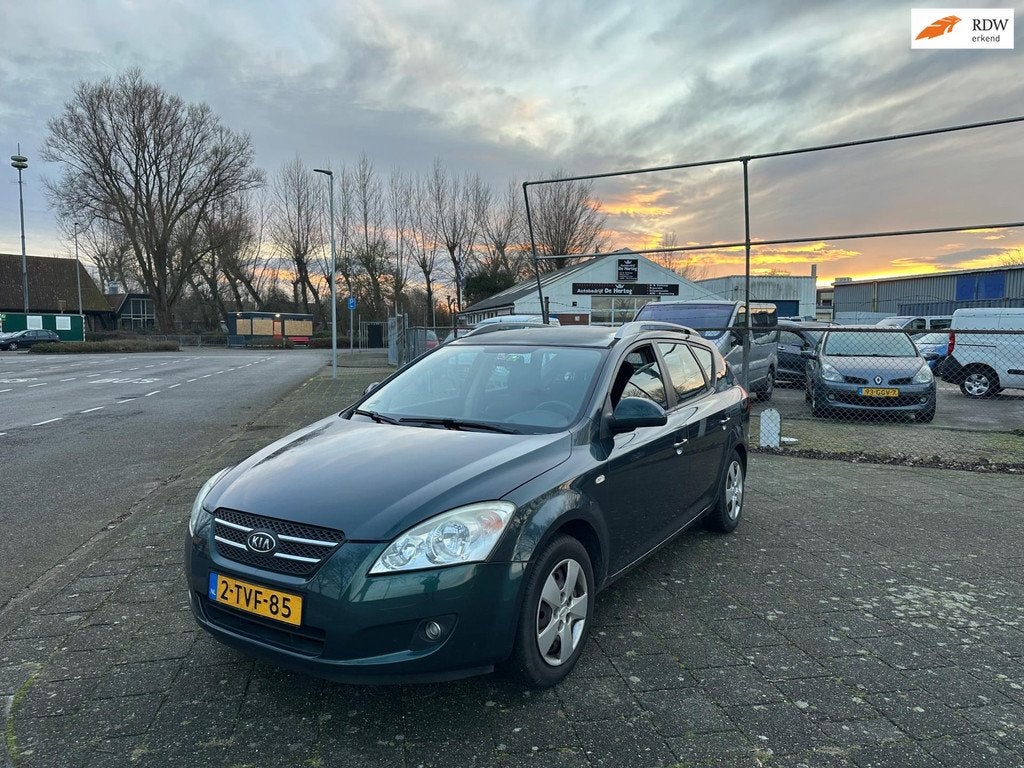Kia Cee'd Sporty Wagon 1.6 X-ecutive NW APK Automaat Airco, 1591 cc, 4 cilinders, Leder en Stof, 122 pk