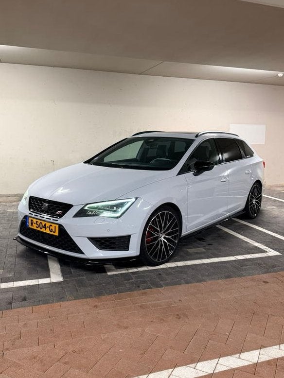 Seat Leon cupra st dynamic grey Dsg-6 maxton carplay tune, Auto's, 15 km/l, 4 cilinders, 1984 cc, Leon