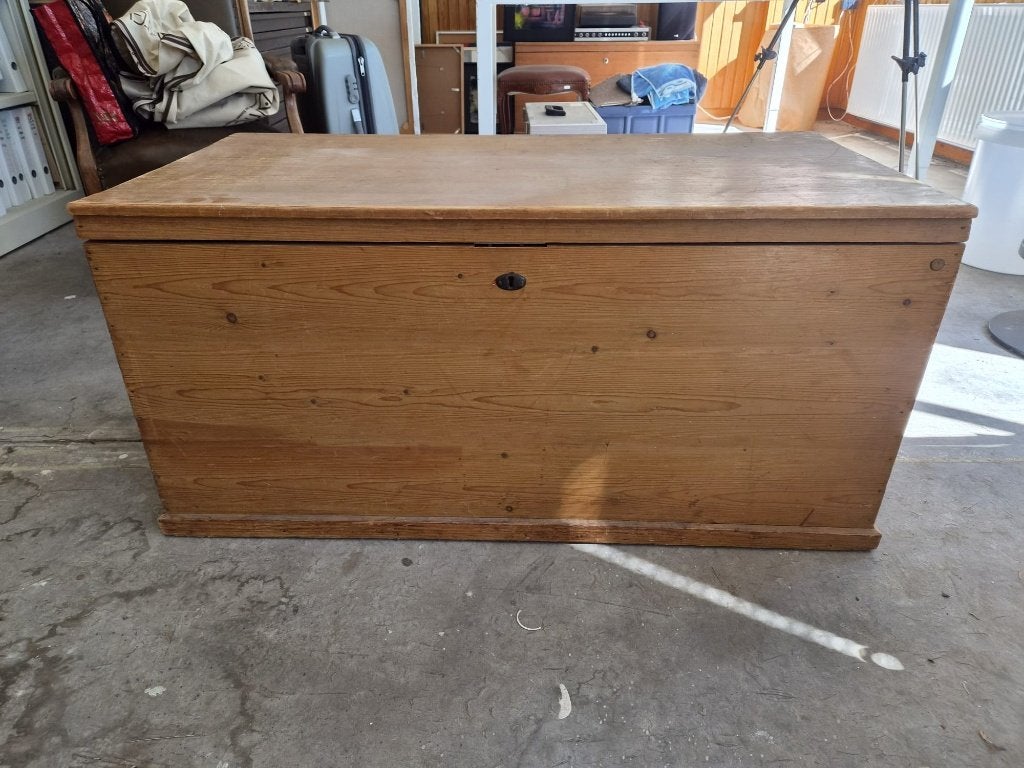 2 identieke Vintage Houten Kisten / Opbergkisten, Ophalen