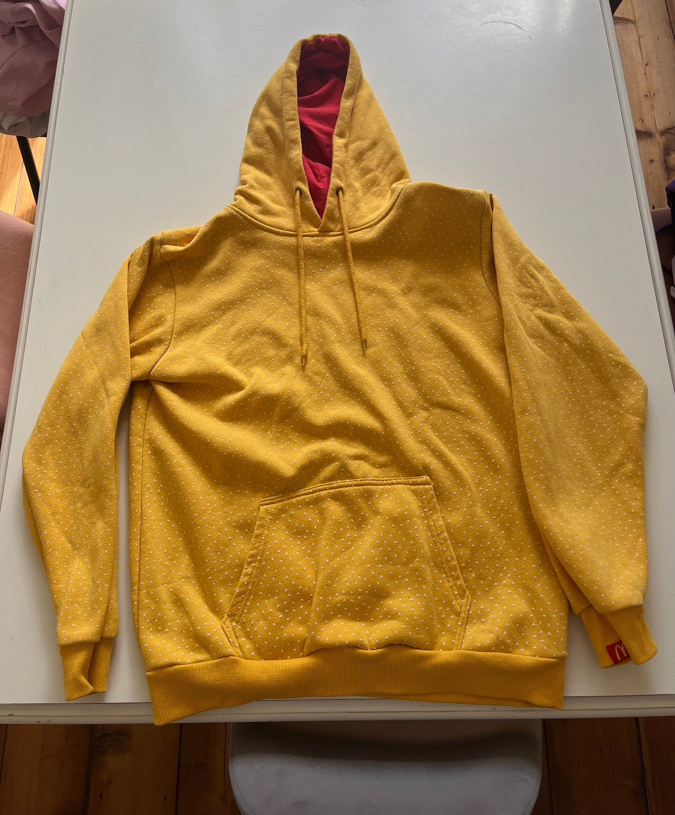 McDonald's hoodie geel - Big Mac "Sesame Bun", Ophalen of Verzenden, Gedragen