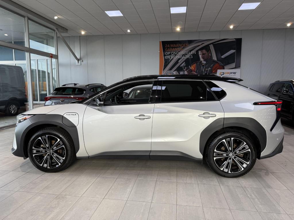 Toyota bZ4X Launch Edition Premium 71 kWh Trekhaak - Cruise, Auto's, Toyota, Gebruikt, 750 kg, 71 kWh, Origineel Nederlands