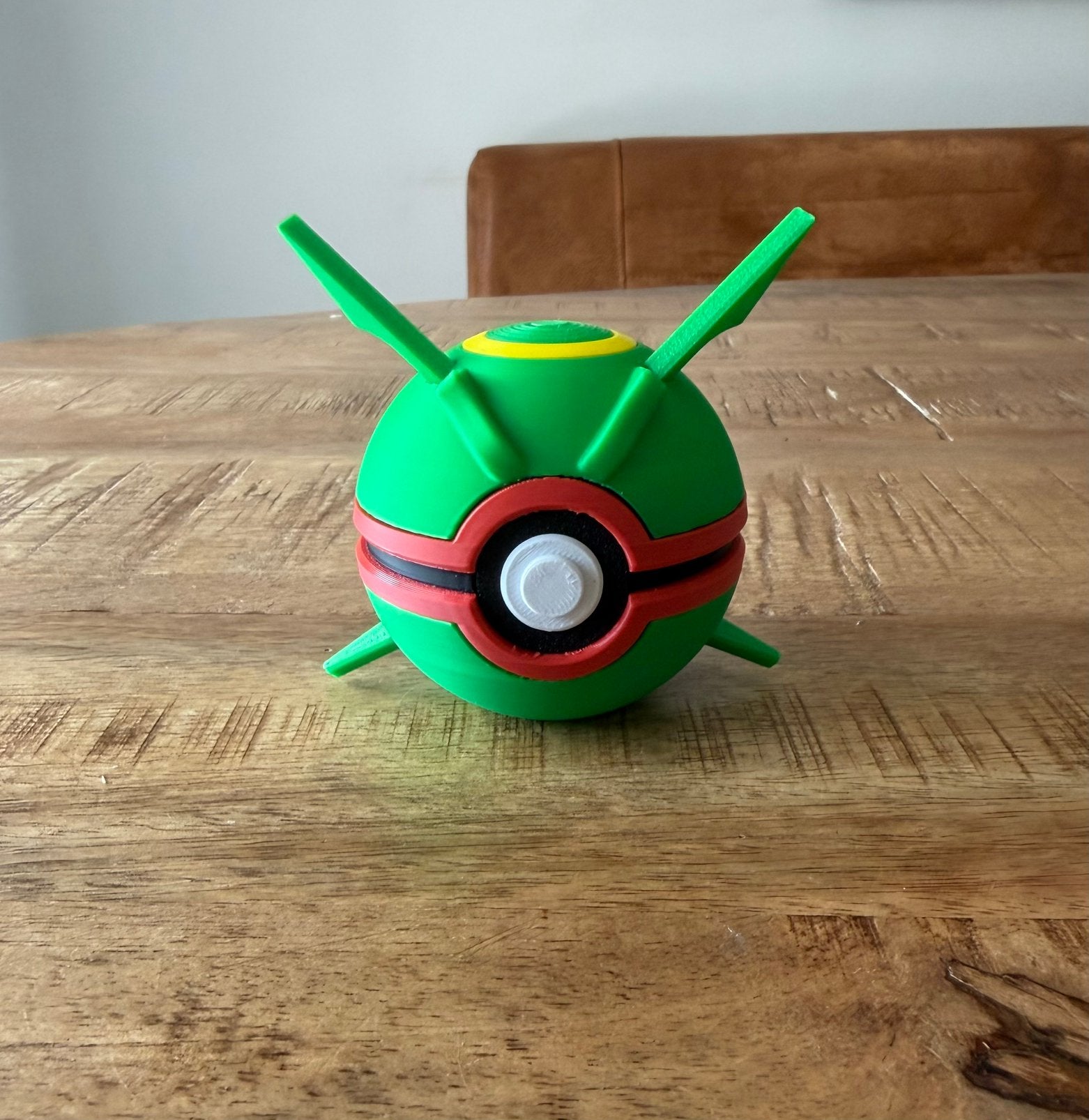 Rayquaza pokeball #pokemon, Verzamelen, Poppetjes en Figuurtjes, Ophalen of Verzenden, Nieuw