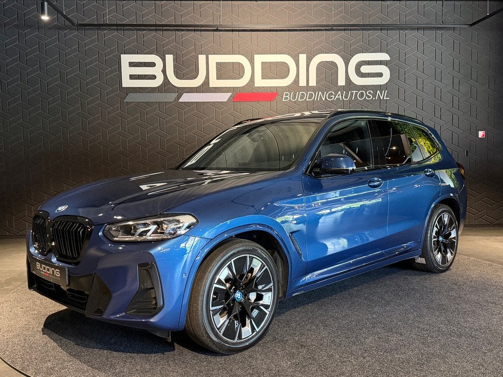 BMW iX3 High Executive 80 kWh | M-sport | Trekhaak, Automaat, Achterwielaandrijving, Gebruikt, Zwart