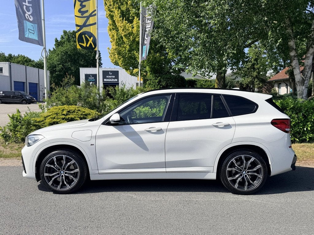 BMW X1 xDrive25e 220PK M-Sport•LED•Camera, Gebruikt, Euro 6, Leder en Stof, Plug-in hybride