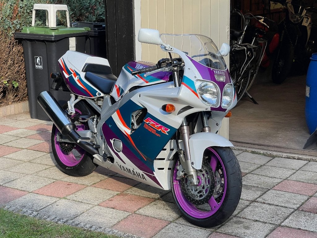 Yamaha FZR 600 R Genesis (1994) Zeer nette klassieker, Motoren, Sportuitlaat, Occasion, 4 cilinders, Motorrijbewijs A