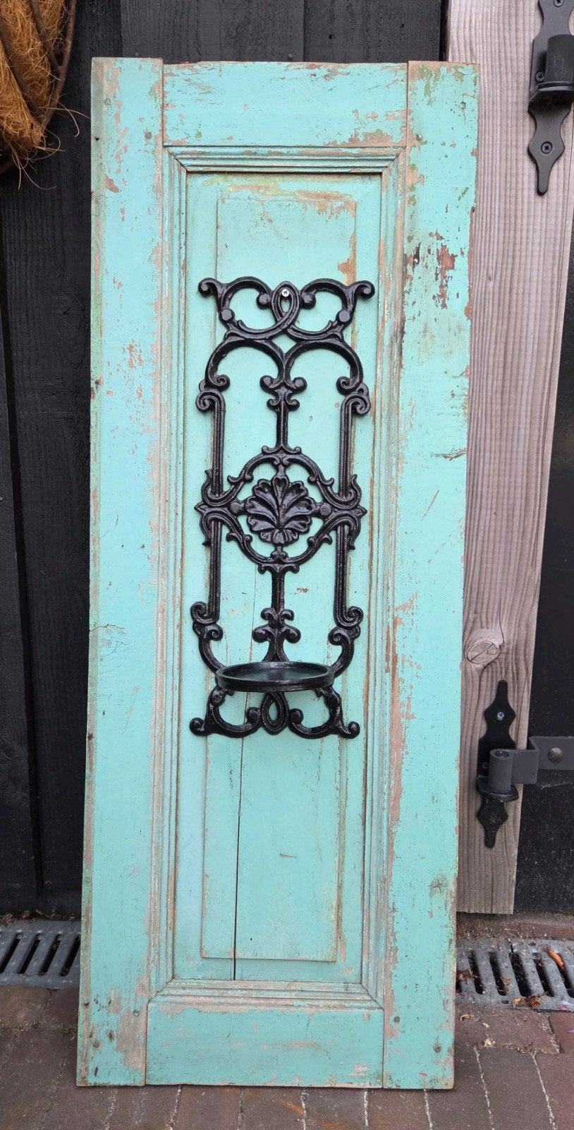 Oude Franse houten luik met zwart gietijzeren wand ornament, Antiek en Kunst, Curiosa en Brocante, Ophalen