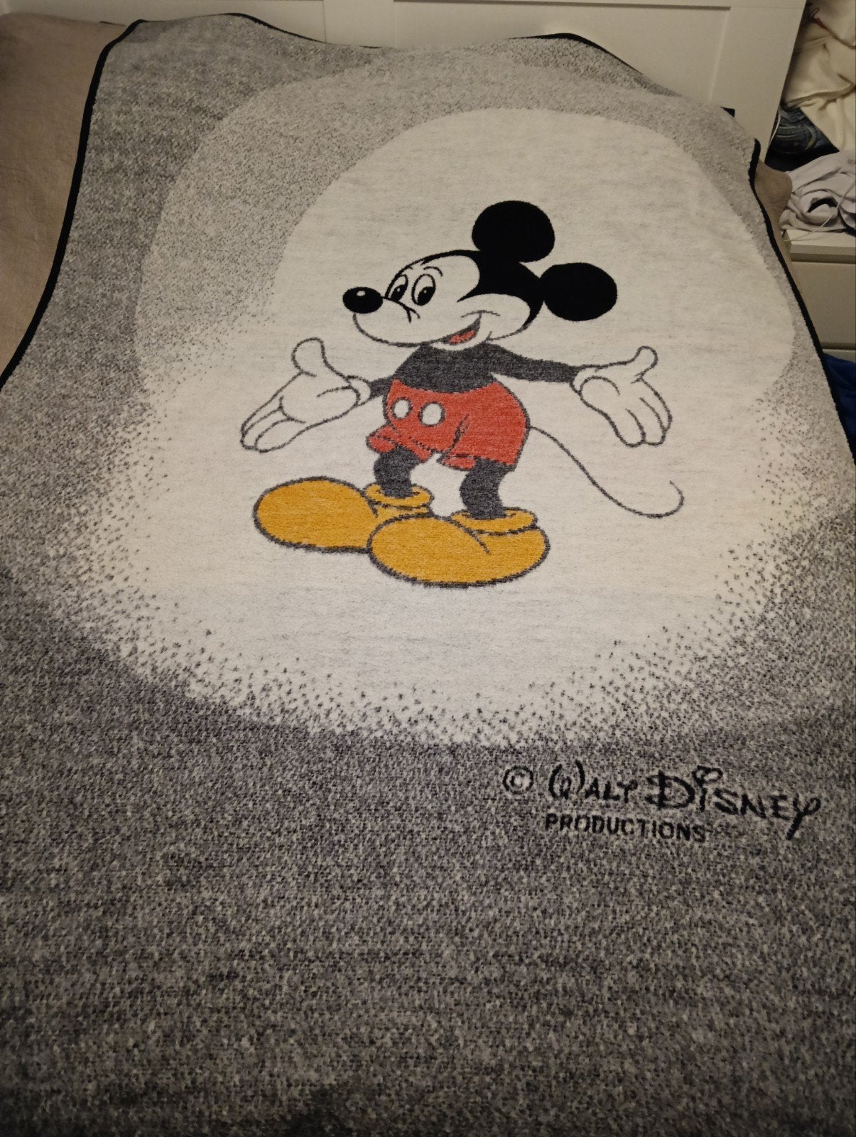 Wollen Disney deken eenpersoons - Mickey Mouse, Verzamelen, Ophalen of Verzenden, Mickey Mouse, Gebruikt, Kleding of Textiel