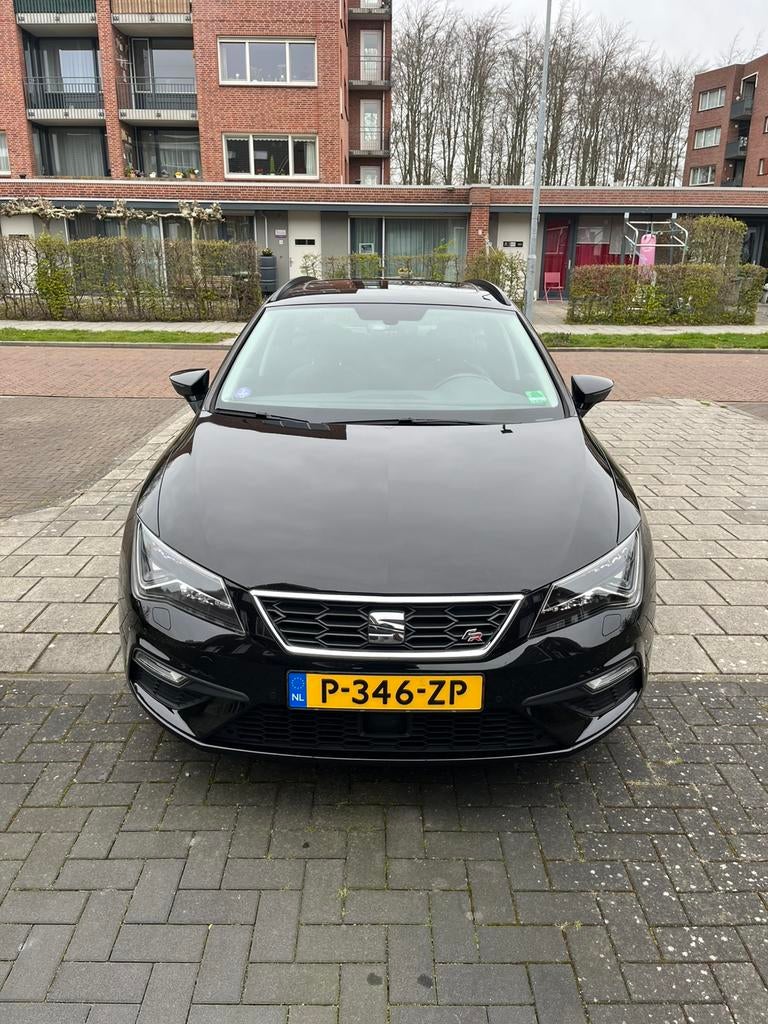Seat Leon 1.8 TSI ST FR 2017 Zwart  Pano/LED/Keyless/Carplay, Auto's, Seat, Particulier, Leon, Benzine, C, Stationwagon, Handgeschakeld