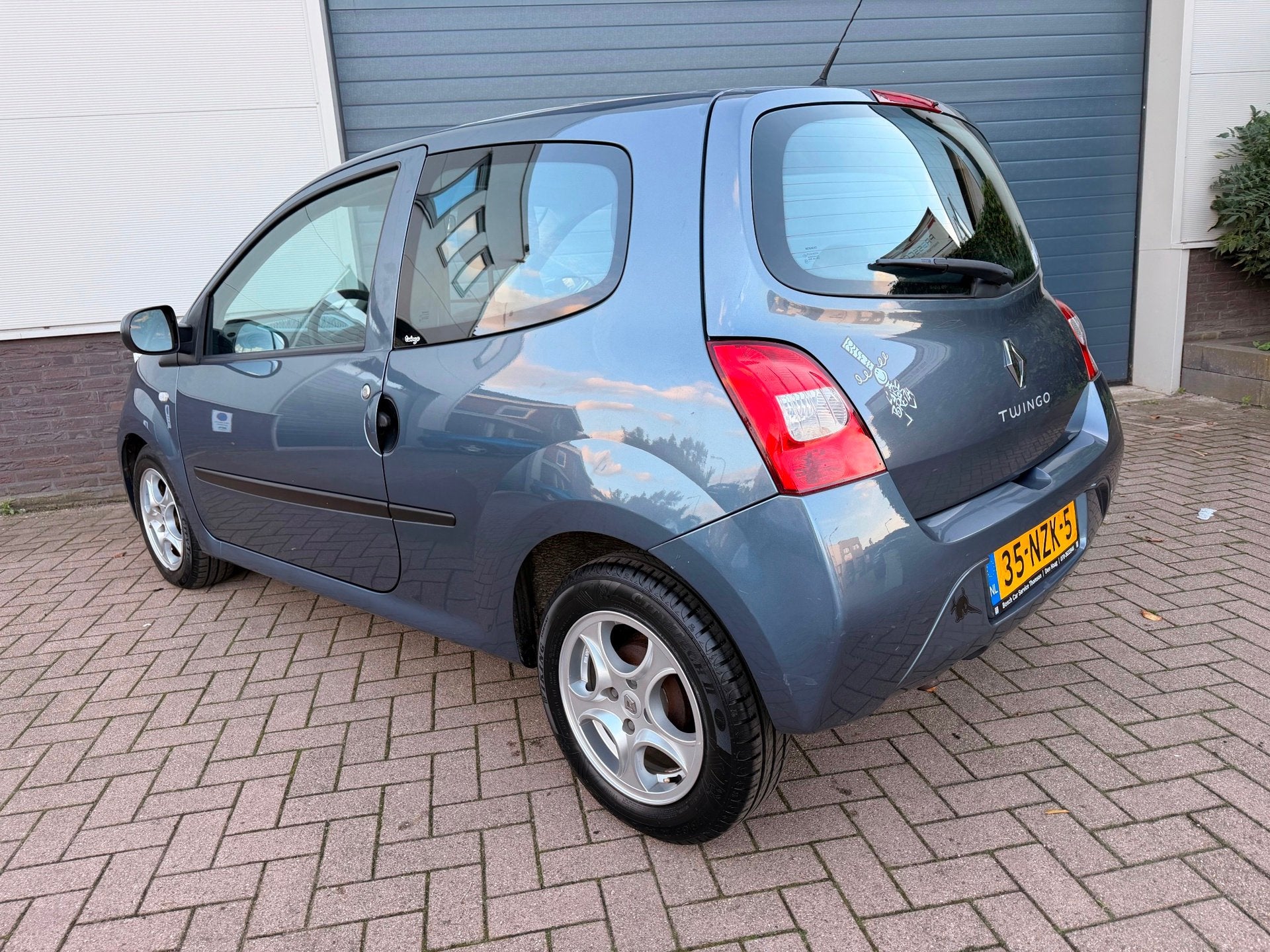 Renault Twingo 1.2-16V Authentique/1eigenaar/56381 km Nap/Au, Auto's, Twingo, 4 cilinders, Origineel Nederlands, Bedrijf