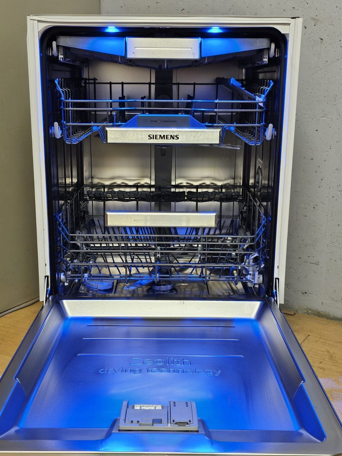 Luxe Siemens volledig inbouw integreerbare inbouw vaatwasser, Ophalen, Zo goed als nieuw, Inbouw, Minder dan 85 cm