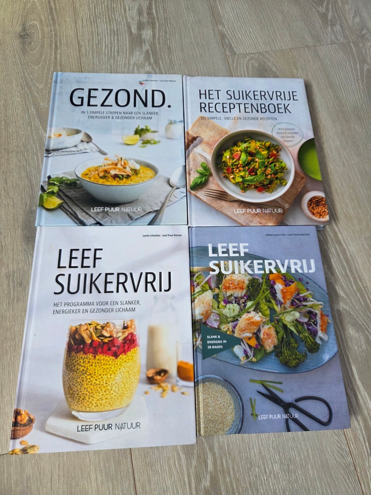 4x Lynda Schutten - Leef Puur Natuur, Ophalen of Verzenden, Zo goed als nieuw