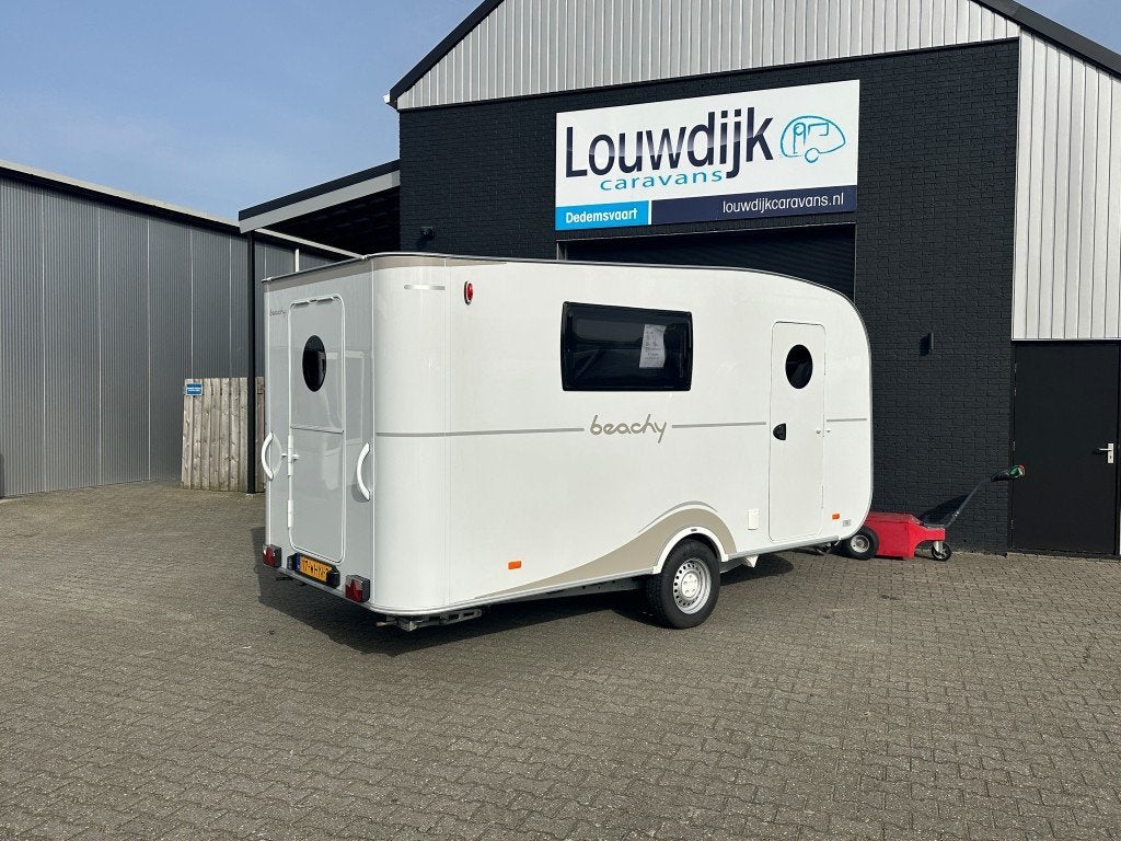 HOBBY Beachy 450 ’23 (4 pers. 822 kg), Rondzit, Hobby, Bedrijf, Kelvinstraat 23
7701BZ  Dedemsvaart, NL
