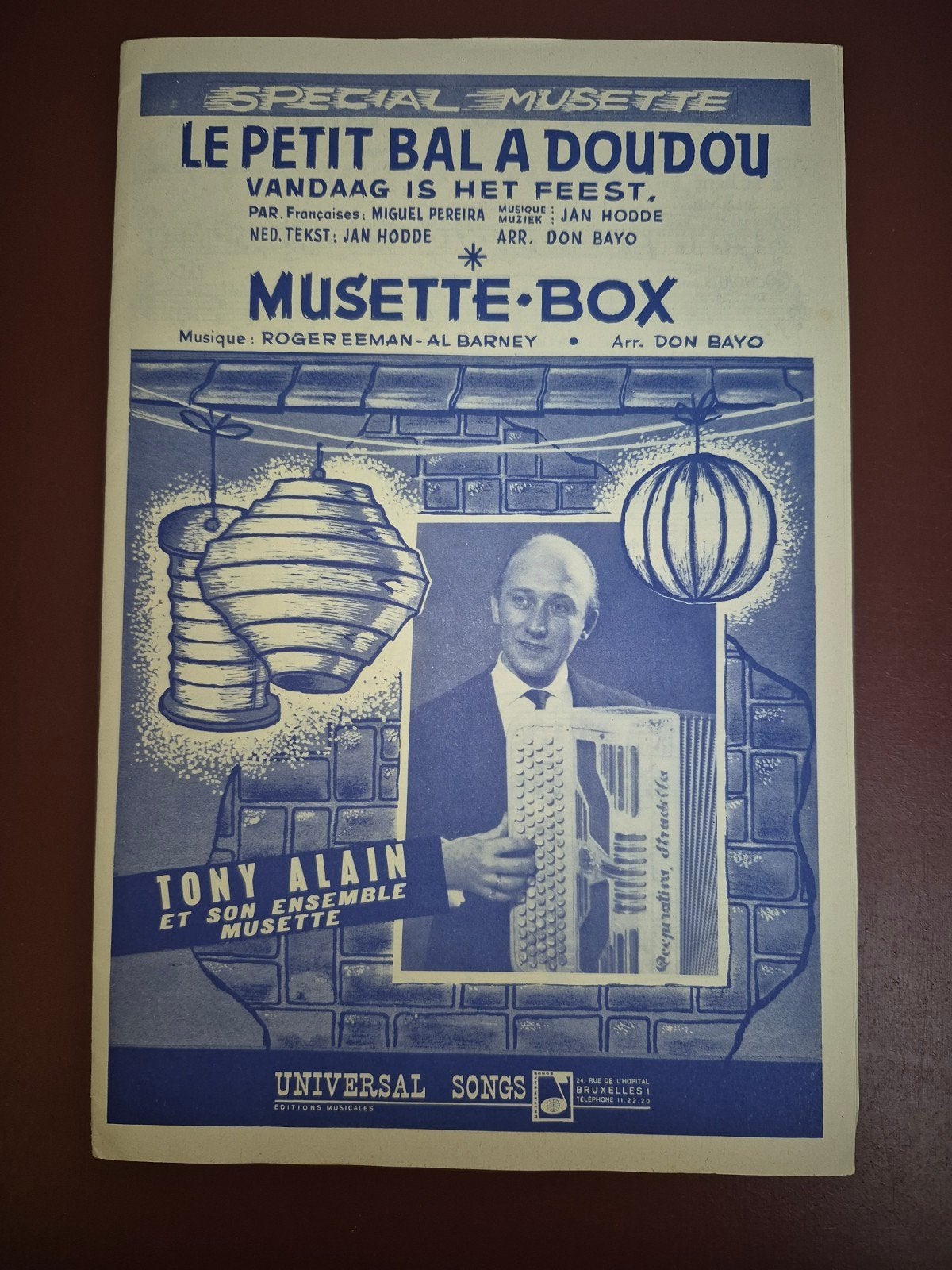 Le Petit Bal A Doudou - Muziekblad voor Accordeon/Viool, Gebruikt, Wereldmuziek, Ophalen of Verzenden, Accordeon