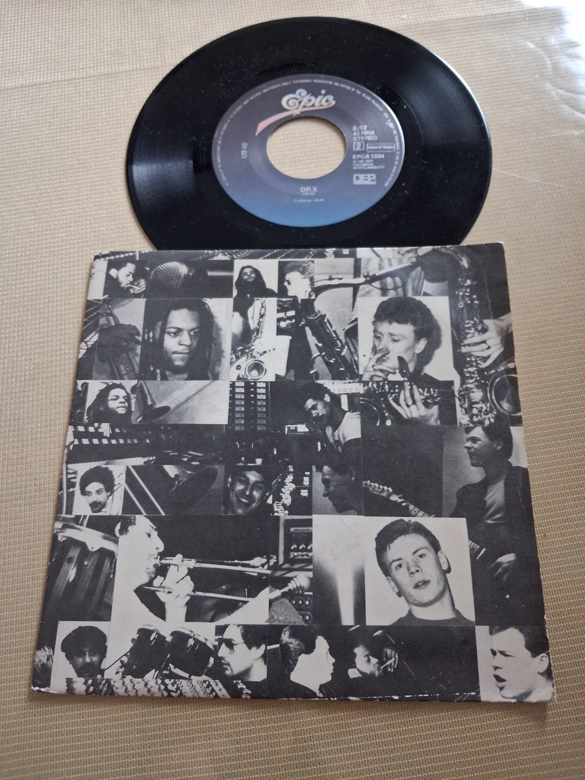 UB 40 ZELDZAME VROEGE SINGLE, Ophalen of Verzenden