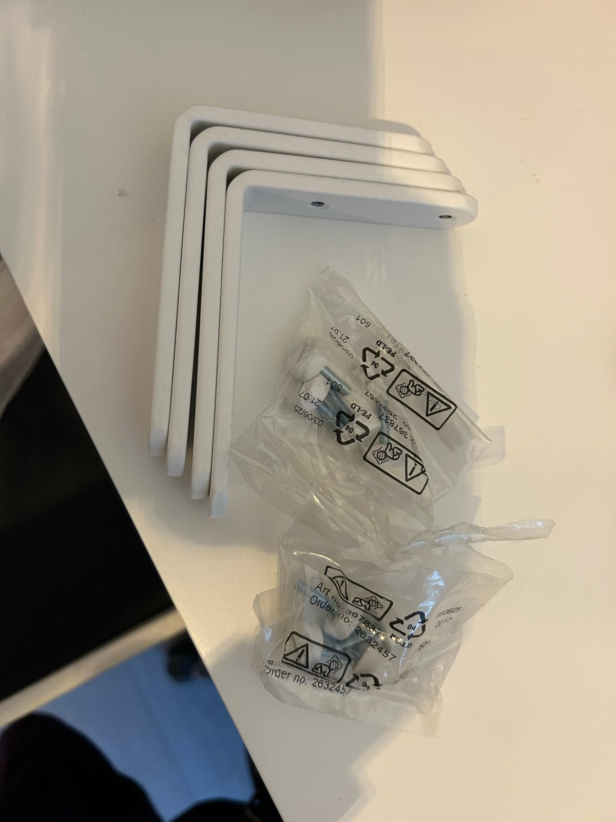 IKEA SKÅDIS onderdelen: Pootjes en Hangers, Ophalen of Verzenden, Nieuw