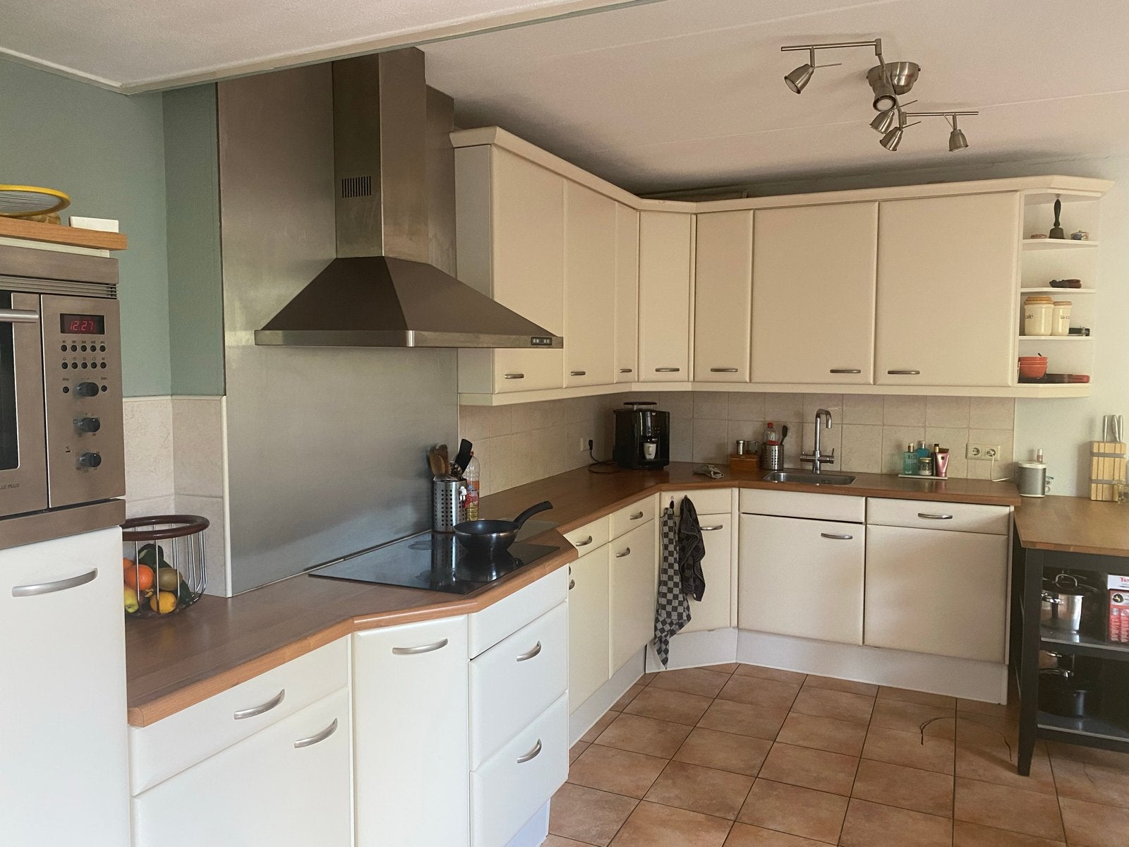 Complete hoekkeuken incl. vaatwasser, inductie, koelkast, Huis en Inrichting, Keuken | Complete keukens, Ophalen, Gebruikt, Hoekkeuken