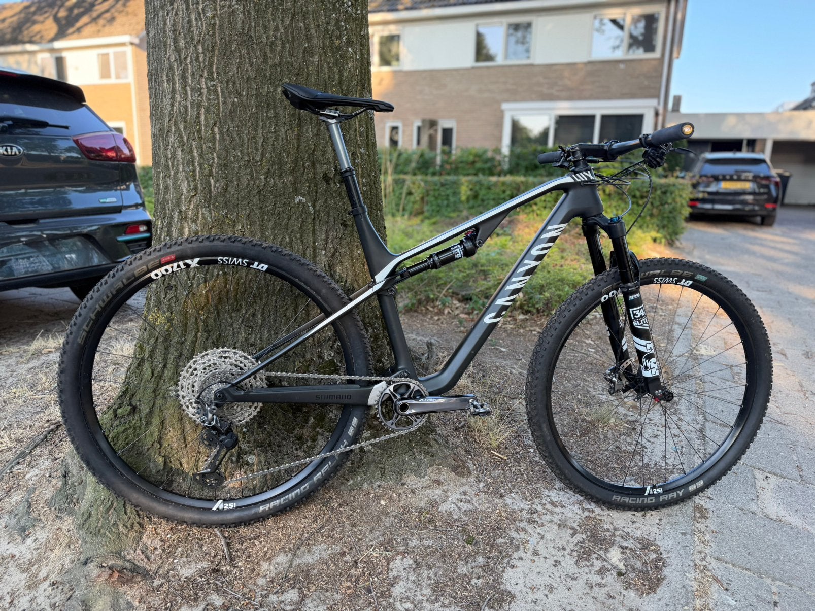 Canyon Lux CF SL carbon MTB; Shimano XTR, FOX Fully, maat L, Fietsen en Brommers, Fietsen | Mountainbikes en ATB, Gebruikt, Schijfrem