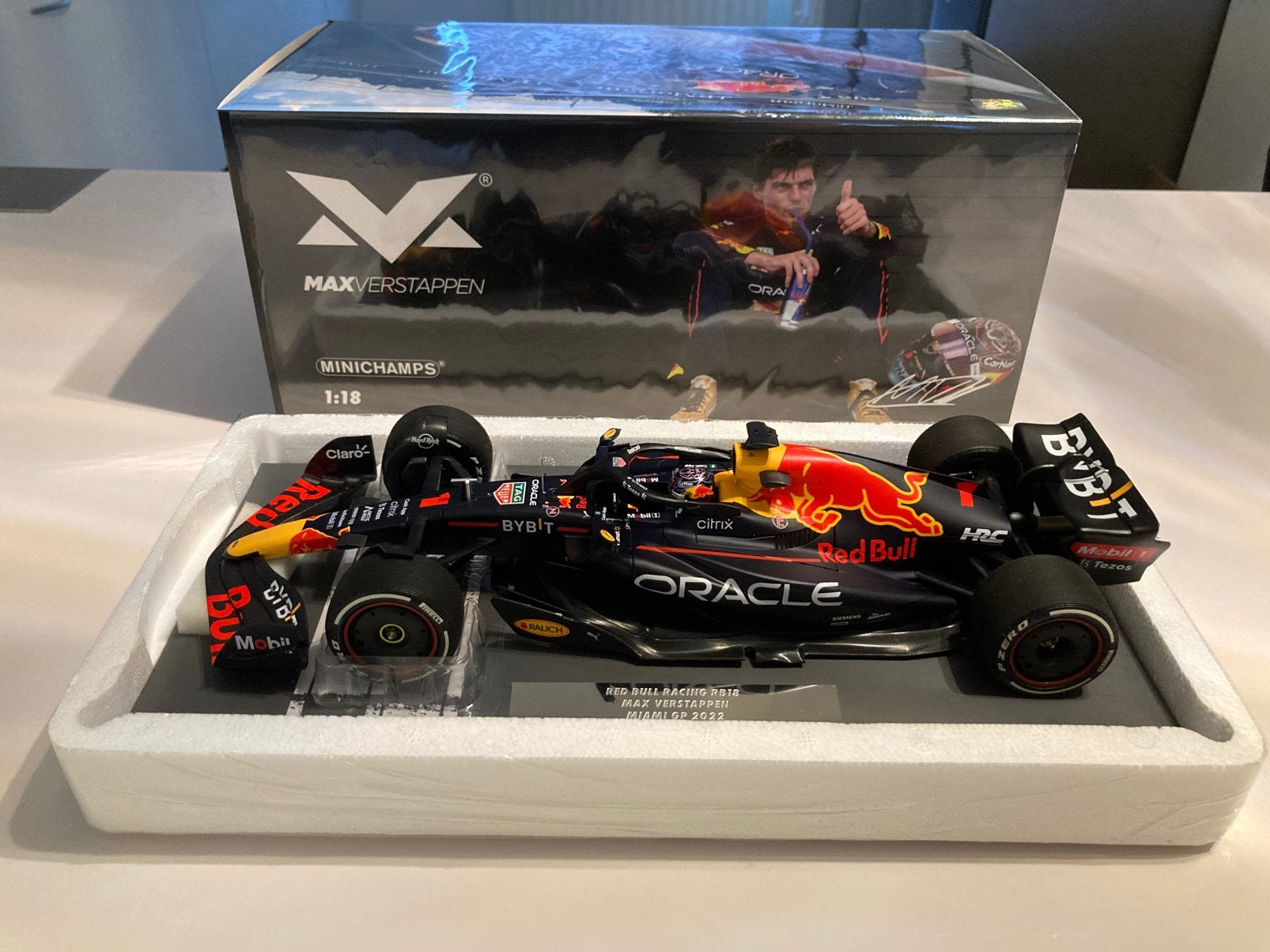 Max Verstappen rb18 winner miami gp 2022 1/18, Ophalen of Verzenden, Nieuw, Formule 1