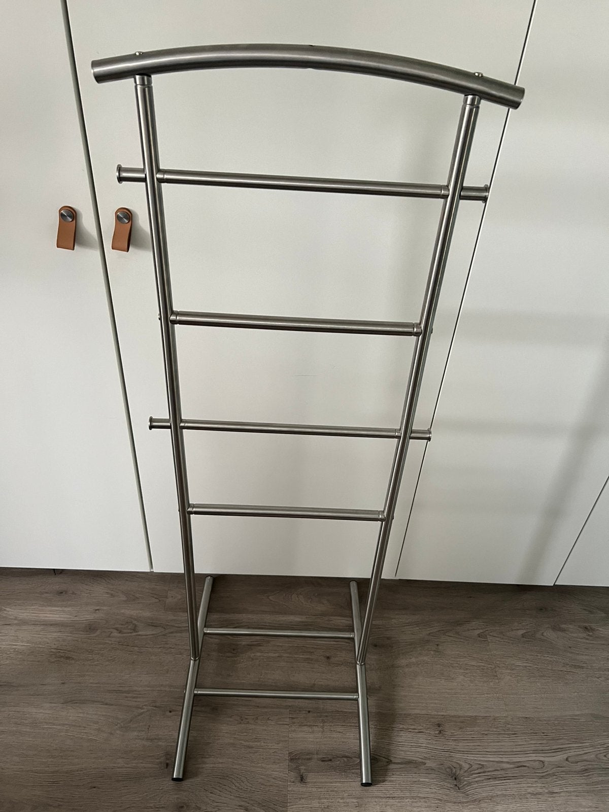 Dressboy, Ophalen, Zo goed als nieuw
