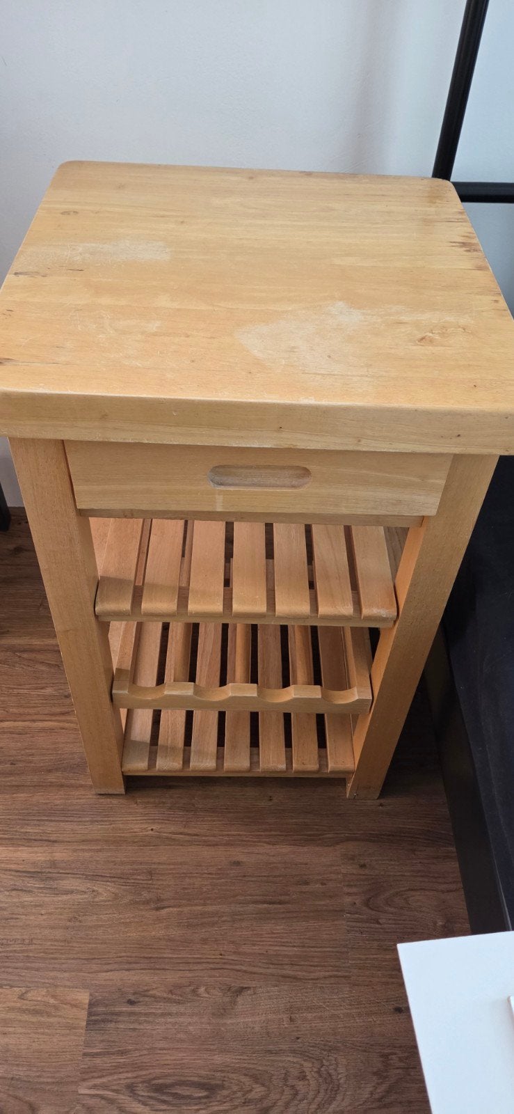 Houten wijnrek / kastje met lade en werkblad, Ophalen, Gebruikt, Minder dan 5 flessen, 75 – 100