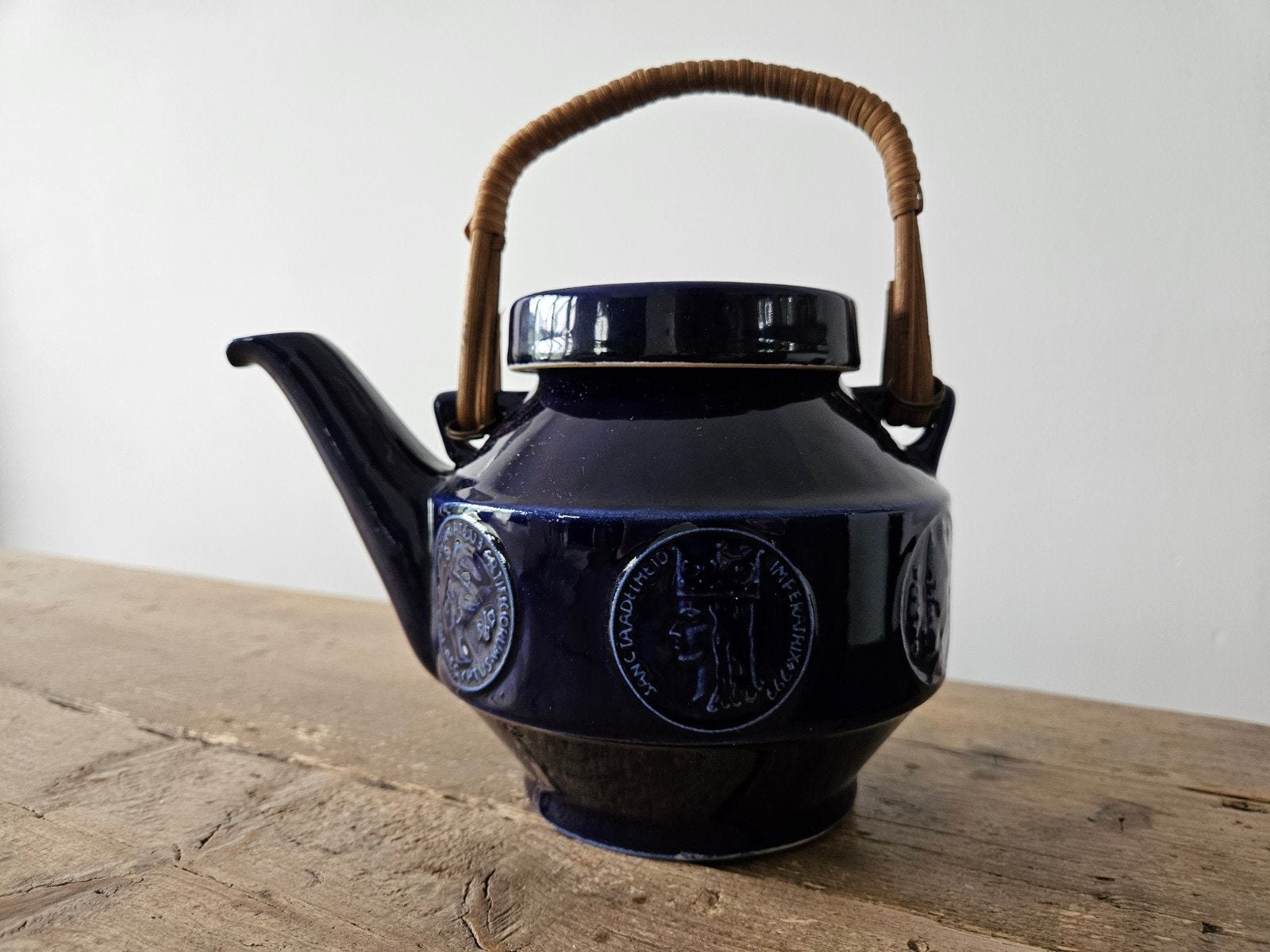 Van Nelle theepot kobalt blauw, Dukata. Rotan hengsel, Verzamelen, Retro, Ophalen of Verzenden, Huis en Inrichting