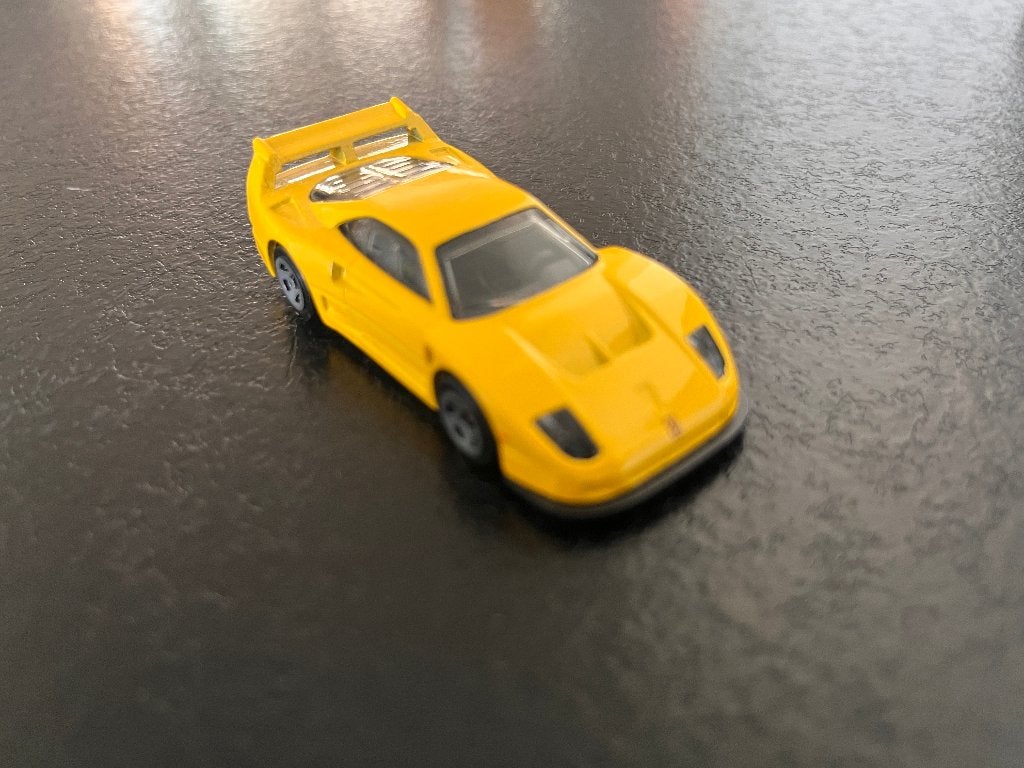 Hot Wheels Ferrari F40 geel zgan 20261004-1, Ophalen of Verzenden, Zo goed als nieuw